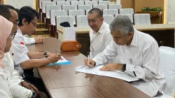 Bursa Pilrek UHO Makin Ramai, Wakil Rektor I Prof. La Ode Santiaji Jadi Pendaftar Ke-6