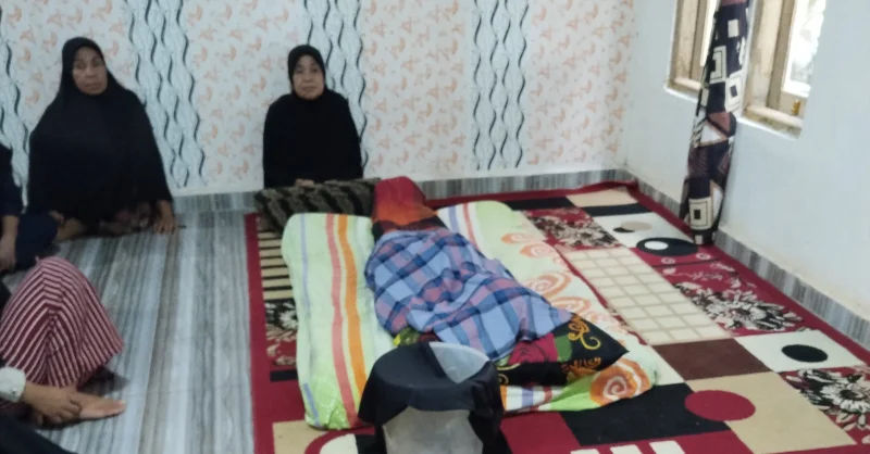 Depresi Setelah Istri Meninggal, Pria di Muna Barat Akhiri Hidup dengan Minum Racun 1 Depresi Setelah Istri Meninggal, Pria di Muna Barat Akhiri Hidup dengan Minum Racun