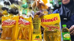 Krisis Minyak Goreng Hantam Kendari: Pedagang Mengeluh Stok Langka, Emak-emak Menjerit Beban Belanja