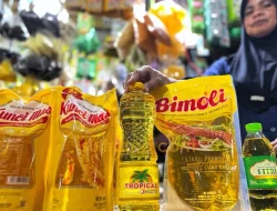 Krisis Minyak Goreng Hantam Kendari: Pedagang Mengeluh Stok Langka, Emak-emak Menjerit Beban Belanja