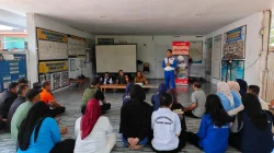 Dukung Kampung Pancasila, Asmo Sulsel Edukasi Safety Riding bagi Warga Kelurahan Pannampu