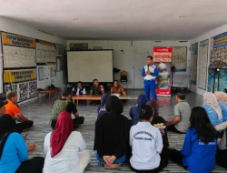Dukung Kampung Pancasila, Asmo Sulsel Edukasi Safety Riding bagi Warga Kelurahan Pannampu
