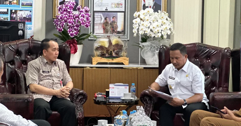 Bupati Muna Barat Konsultasi ke Kemendagri, Ungkap 58 Persen APBD Tersedot Gaji ASN