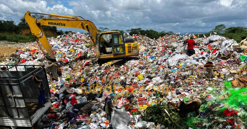 TPAS Puuwatu Kendari Lumpuh Sementara, Sampah Menumpuk dan Truk Mengular