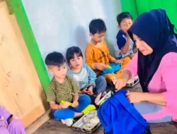 Kisah Risna, Guru Honorer yang Menjaga Asa Pendidikan Anak Suku Bajo di Konawe Selatan