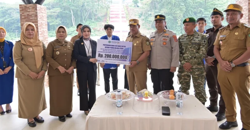 Bank Sultra Salurkan CSR Pendidikan Rp200 Juta di Kolaka Utara, Bebaskan SPP 80 Mahasiswa UMKOTA