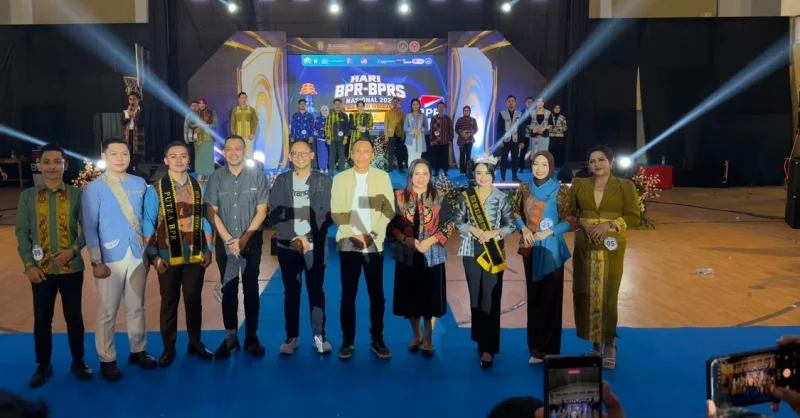 Pegawai BPR Kendari dan Konsel Dinobatkan Jadi Putra-Putri BPR Sultra 2026 3 Pegawai BPR Kendari dan Konsel Dinobatkan Jadi Putra-Putri BPR Sultra 2026