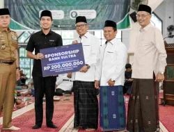 Bank Sultra Salurkan Bantuan Operasional Rp200 Juta untuk MUI Sultra