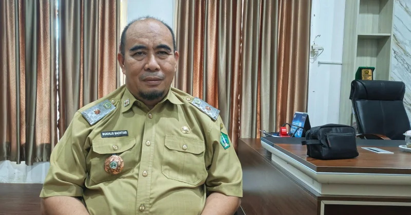 Penerima BSPS di Kolaka Utara Keluhkan Dugaan Mark Up Harga Material, Selisih Capai Rp3 Juta per Rumah 3 Penerima BSPS di Kolaka Utara Keluhkan Dugaan Mark Up Harga Material, Selisih Capai Rp3 Juta per Rumah