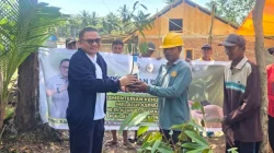 Jaelani Bantu Ribuan Bibit Tanaman Produktif di Konawe, Dorong Ekonomi Petani dan Jaga DAS Konaweha 15 Jaelani Bantu Ribuan Bibit Tanaman Produktif di Konawe, Dorong Ekonomi Petani dan Jaga DAS Konaweha