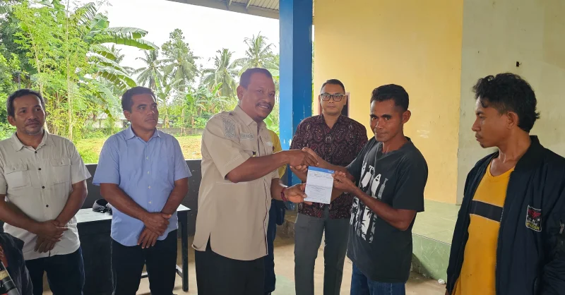 Program BSPS Bergulir di Muna Barat, 550 Rumah Dibedah Berkat Sinergi Ridwan Bae dan Darwin 1 Program BSPS Bergulir di Muna Barat, 550 Rumah Dibedah Berkat Sinergi Ridwan Bae dan Darwin