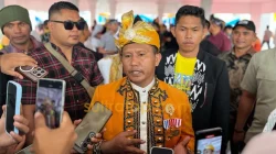Usai Festival Dulang, La Ode Darwin Siapkan Ambulans Gratis untuk Warga Muna 10 Usai Festival Dulang, La Ode Darwin Siapkan Ambulans Gratis untuk Warga Muna