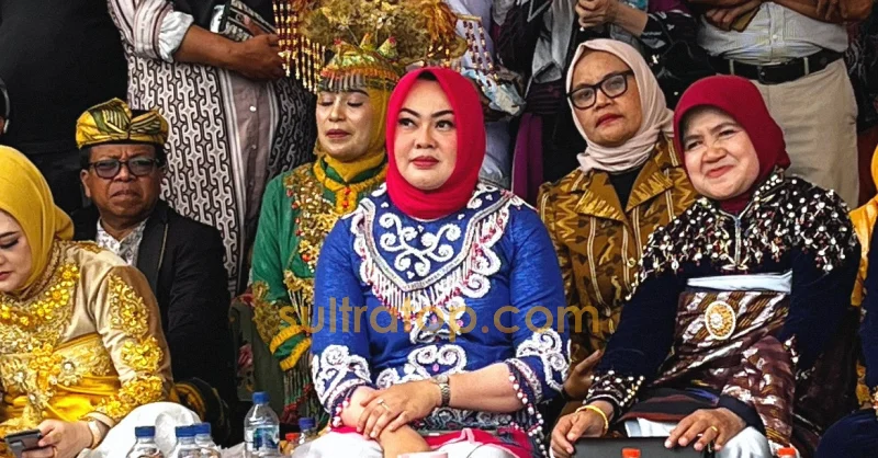 Siska Karina Imran Ajak Masyarakat Jaga Persatuan Lewat Budaya Muna di Silaturahmi Akbar KKMM 1 Siska Karina Imran Ajak Masyarakat Jaga Persatuan Lewat Budaya Muna di Silaturahmi Akbar KKMM