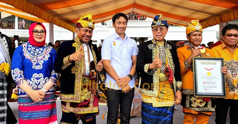 Siska Karina Imran Ajak Masyarakat Jaga Persatuan Lewat Budaya Muna di Silaturahmi Akbar KKMM 3 Siska Karina Imran Ajak Masyarakat Jaga Persatuan Lewat Budaya Muna di Silaturahmi Akbar KKMM
