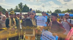 Gubernur Sultra Serahkan Bantuan BSPS 40 Unit di Muna Barat, Setiap Rumah Terima Rp50 Juta 3 Gubernur Sultra Serahkan Bantuan BSPS 40 Unit di Muna Barat, Setiap Rumah Terima Rp50 Juta