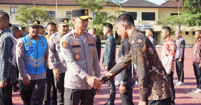 Kapolda Sultra Lepas 95 Casis Bintara dan Tamtama Polri untuk Ikuti Pendidikan 1 Kapolda Sultra Lepas 95 Casis Bintara dan Tamtama Polri untuk Ikuti Pendidikan