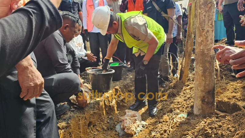 27 Sekolah di Muna Barat Dapat Bantuan Revitalisasi, Bupati Darwin: Anak Harus Belajar di Fasilitas Layak 1 27 Sekolah di Muna Barat Dapat Bantuan Revitalisasi, Bupati Darwin: Anak Harus Belajar di Fasilitas Layak