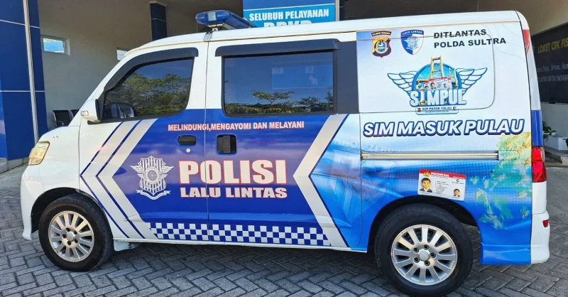 Ditlantas Polda Sultra Luncurkan SIMPUL, Layanan SIM Keliling Kini Hadir di Pulau Wawonii