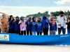 PLN UPT Kendari Salurkan Bantuan CSR untuk Pengelolaan Sampah Plastik di Pesisir Talia