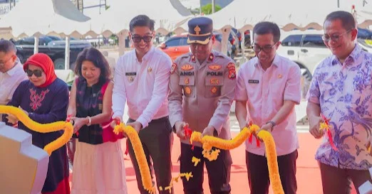 McDonald's Baubau Sudah Beroperasi, Serap Tenaga Kerja Lokal dan Perkuat Sektor Kuliner Kota Seribu Benteng 3 McDonald's Baubau Sudah Beroperasi, Serap Tenaga Kerja Lokal dan Perkuat Sektor Kuliner Kota Seribu Benteng