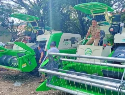 Petani Kolut Terima Bantuan Alsintan dari Kementan, 3 Combine Harvester dan 2 Jonder