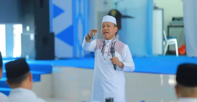 Di Hadapan Para Kepala Daerah dan ASN Sultra, Das’ad Latif Ingatkan Soal Amanah dan Kejujuran 5 Di Hadapan Para Kepala Daerah dan ASN Sultra, Das’ad Latif Ingatkan Soal Amanah dan Kejujuran