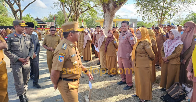 Cek Barisan Apel Gabungan, Bupati Muna Barat Soroti Disiplin Berpakaian ASN