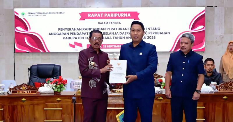 Pemkab Kolut Serahkan Rancangan Perubahan APBD 2026 ke DPRD, Ini Catatan Fraksi 1 Pemkab Kolut Serahkan Rancangan Perubahan APBD 2026 ke DPRD, Ini Catatan Fraksi