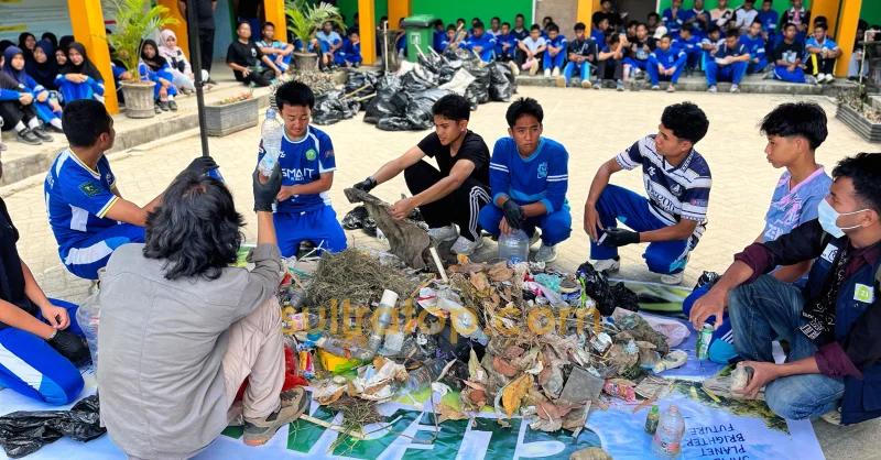 Naturevolution Indonesia Edukasi Siswa MAN IC Kendari tentang Pemilahan Sampah 3 Naturevolution Indonesia Edukasi Siswa MAN IC Kendari tentang Pemilahan Sampah