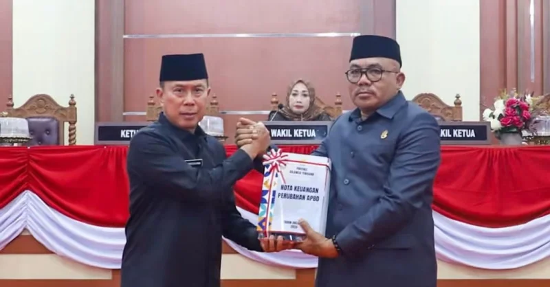 Perubahan APBD Sultra 2026: Pendapatan Naik Rp505 M, Belanja Bertambah Rp671 M 1 Perubahan APBD Sultra 2026: Pendapatan Naik Rp505 M, Belanja Bertambah Rp671 M