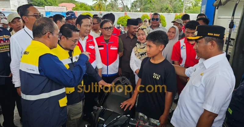 BPH Migas Tinjau SPBU di Muna Barat, Pengendara Berdokumen Lengkap Diprioritaskan 1 BPH Migas Tinjau SPBU di Muna Barat, Pengendara Berdokumen Lengkap Diprioritaskan