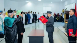 Bupati Buteng Lantik 17 Pejabat, Kadis BPMDes Rangkap Pj Sekda 6 Bupati Buteng Lantik 17 Pejabat, Kadis BPMDes Rangkap Pj Sekda