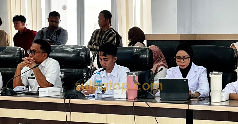 Di Hadapan DPRD Kendari, SPPG Akui Tak Terapkan SOP hingga Timbulkan Keracunan Massal MBG 1 Di Hadapan DPRD Kendari, SPPG Akui Tak Terapkan SOP hingga Timbulkan Keracunan Massal MBG
