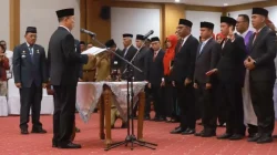 10 Pejabat Pimpinan Tinggi Pratama Dilantik Gubernur Sultra Andi Sumangerukka, Ini Daftarnya 15 10 Pejabat Pimpinan Tinggi Pratama Dilantik Gubernur Sultra Andi Sumangerukka, Ini Daftarnya