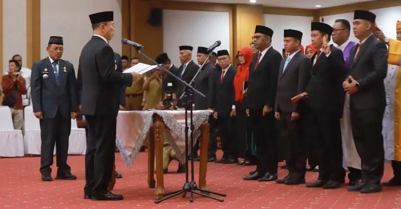 10 Pejabat Pimpinan Tinggi Pratama Dilantik Gubernur Sultra Andi Sumangerukka, Ini Daftarnya