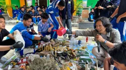 Naturevolution Indonesia Edukasi Siswa MAN IC Kendari tentang Pemilahan Sampah