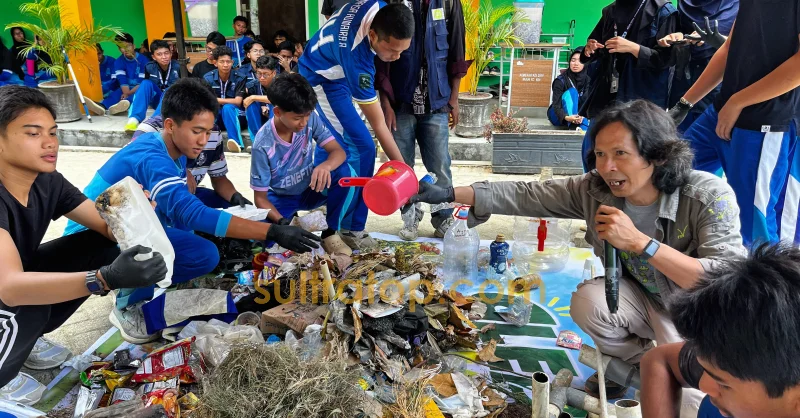 Naturevolution Indonesia Edukasi Siswa MAN IC Kendari tentang Pemilahan Sampah 1 Naturevolution Indonesia Edukasi Siswa MAN IC Kendari tentang Pemilahan Sampah