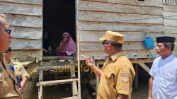 Bupati Muna Barat Turun Langsung Verifikasi DTSEN, Temukan Ketidaksesuaian Data Desil 3 Bupati Muna Barat Turun Langsung Verifikasi DTSEN, Temukan Ketidaksesuaian Data Desil