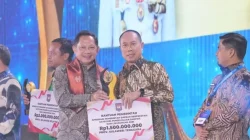 Dua Penghargaan Diraih Pemprov Sultra, Dana Apresiasi Rp3 Miliar untuk Kepentingan Masyarakat 4 Dua Penghargaan Diraih Pemprov Sultra, Dana Apresiasi Rp3 Miliar untuk Kepentingan Masyarakat