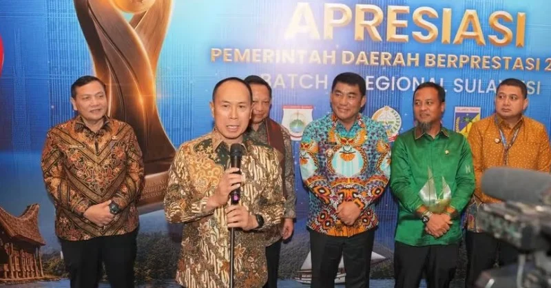 Dua Penghargaan Diraih Pemprov Sultra, Dana Apresiasi Rp3 Miliar untuk Kepentingan Masyarakat 3 Dua Penghargaan Diraih Pemprov Sultra, Dana Apresiasi Rp3 Miliar untuk Kepentingan Masyarakat