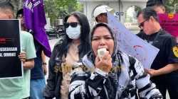 AJI-IJTI dan KKJ Demo di Polda Sultra, Desak Kasus Kekerasan Jurnalis tvOne Diusut Tuntas