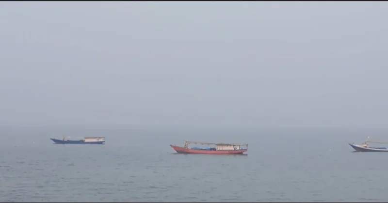 Kabut Asap di Muna Ganggu Pelayaran Maligano-Raha, Speedboat Terlambat Tiba 1 Kabut Asap di Muna Ganggu Pelayaran Maligano-Raha, Speedboat Terlambat Tiba
