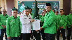 Jaelani Lantik Pengurus PKB Baubau 2026–2031, Dorong Kader Hadir di Tengah Masyarakat 15 Jaelani Lantik Pengurus PKB Baubau 2026–2031, Dorong Kader Hadir di Tengah Masyarakat