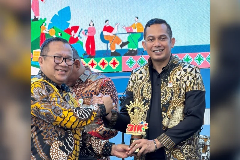 BPR Bahteramas Konawe Raih PUJK Award OJK Sultra, Jadi Bank Terinovatif Dukung Kampung Nelayan Merah Putih 1 BPR Bahteramas Konawe Raih PUJK Award OJK Sultra, Jadi Bank Terinovatif Dukung Kampung Nelayan Merah Putih