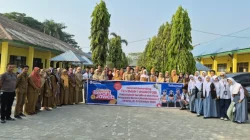 Tembus 12 Besar Nasional Telkomsel Ilmupedia Berani Jawab, Tim SMAN 1 Wawatobi Wakili Sulawesi ke Jakarta 15 Tembus 12 Besar Nasional Telkomsel Ilmupedia Berani Jawab, Tim SMAN 1 Wawatobi Wakili Sulawesi ke Jakarta